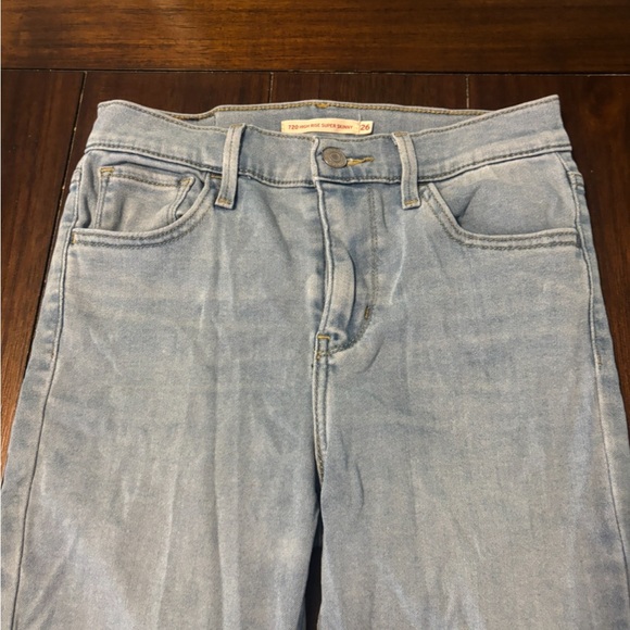 Levi’s - Picture 2 of 5